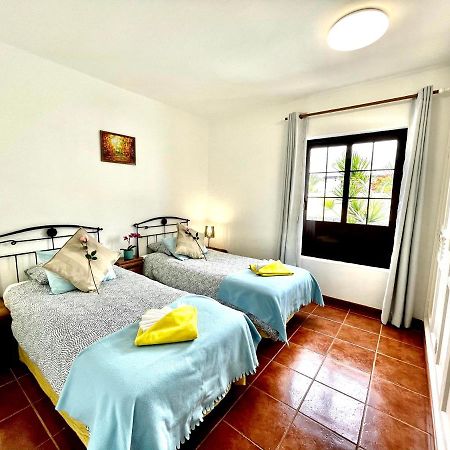 Villa Pilar Playa Blanca  Bagian luar foto